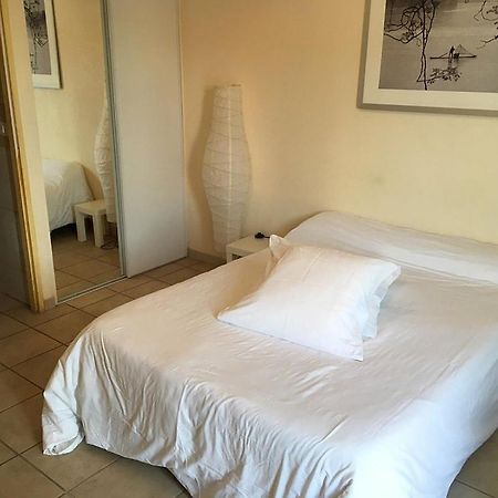 Logis Hotel Le Clos Saint Loup Bram エクステリア 写真