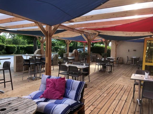Logis Hotel Le Clos Saint Loup Bram エクステリア 写真